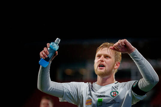 Örebros Karl Holmberg jublar