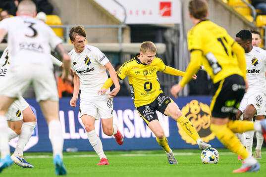 AIKs Yannick Geiger och Elfsborgs Ari Sigurpálsson