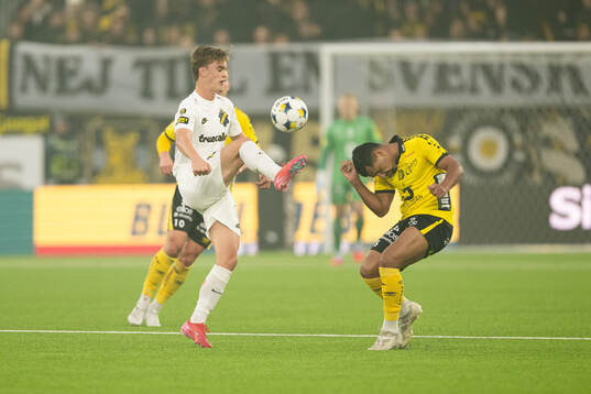 AIKs Yannick Geiger  och Elfsborgs Wenderson Oliveira do