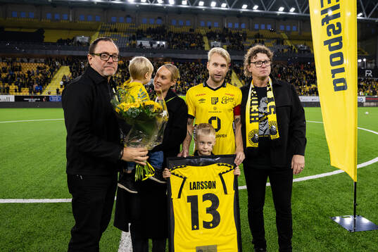 Elfsborgs Johan Larsson hyllas