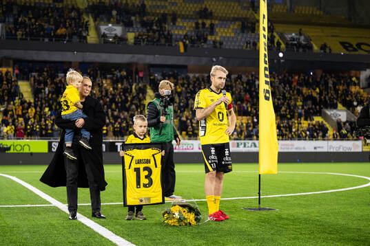 Elfsborgs Johan Larsson hyllas