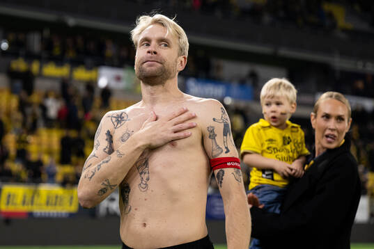 Elfsborgs Johan Larsson hyllas