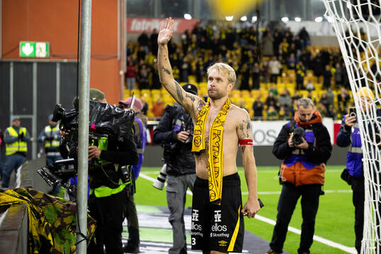 Elfsborgs Johan Larsson hyllas