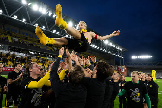 Elfsborgs Johan Larsson hyllas
