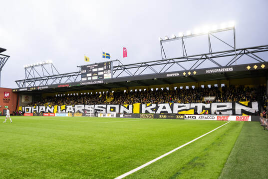 Tifo och hyllning till Elfsborgs Johan Larsson