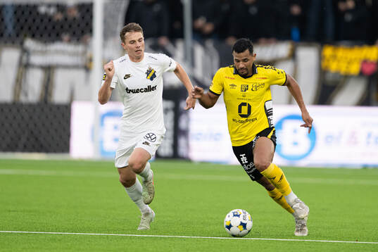 AIKs Johan Hove och Elfsborgs Wenderson Oliveira do
