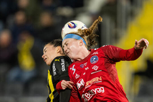Häckens Helena Sampaio och Linköpings Moira Kelley