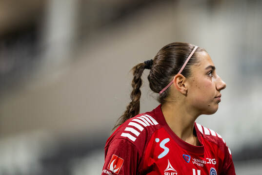 Linköpings Ronja Osman Sofi Ingberg deppar