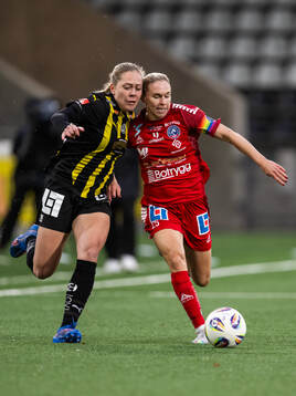 Häckens Alice Bergström och Linköpings Jonna Andersson