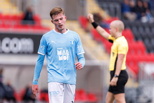 Malmö FFs Emilijan Andersson deppar