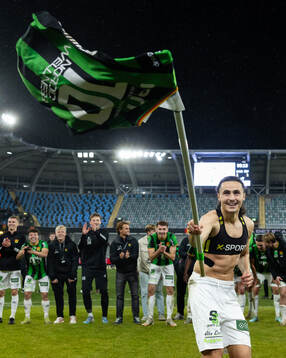 GAIS Amin Boudri jublar med en hörnflagga