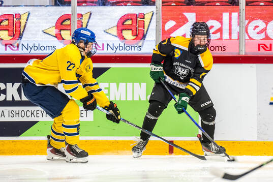 Dalarnas Hilla Ytfeldt och Värmlands Linnéa Bergström