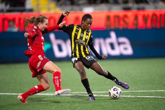 Linköpings Noor Eckhoff och Häckens Faith Chinzimu