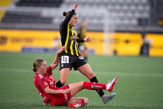 Linköpings Polly Doran och Häckens Hanna Wijk