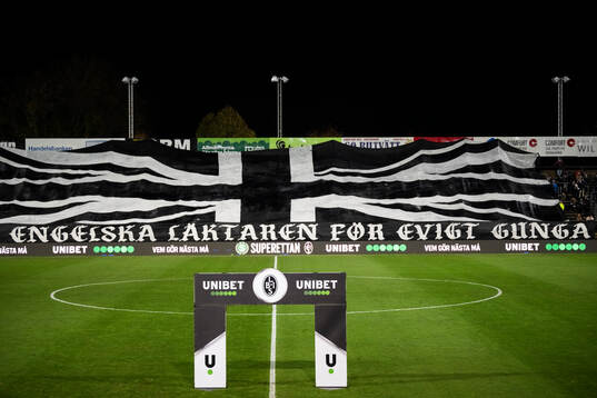 Landskronas med banderoll