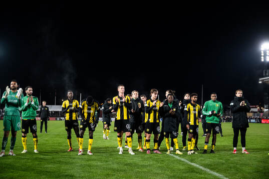 Hammarbys spelare tackar supportrarna