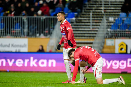 Degerfors Leon Hien och Juhani Pikkarainen deppar