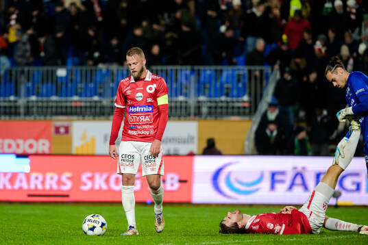 Degerfors Daniel Sundgren , Juhani Pikkarainen och målvakt