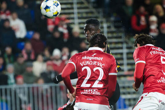 Hammarbys Ibrahima Breze Fofana och Degerfors Dijan