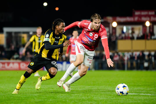 Hammarbys Moise Elohim Victoire Kabore och Degerfors Juhani