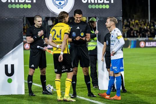 Mjällbys Tom Pettersson och Värnamos Freddy Winsth