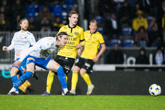 Värnamos Armandas Raudonisoch Mjällbys Jeppe Kjaer