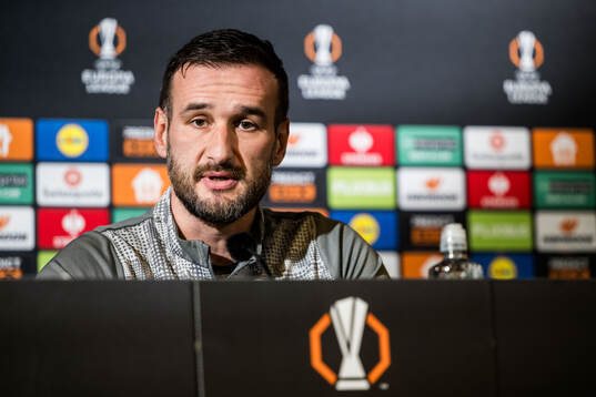 Head coach Anes Mravac