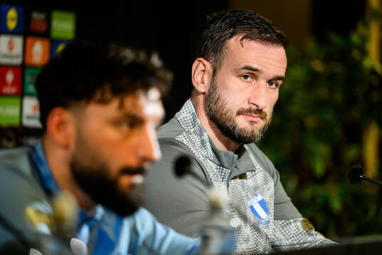 Sead Haksabanovic and head coach Anes Mravac
