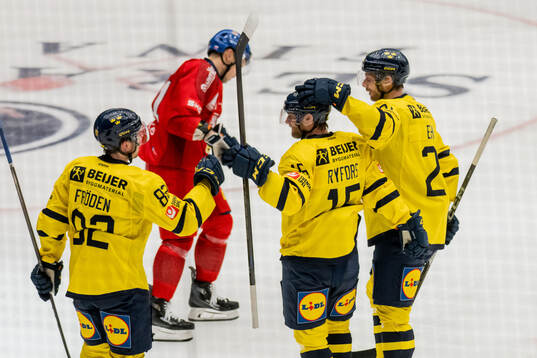 Jesper Frödén, Simon Ryfors and Christoffer Ehn of Sweden