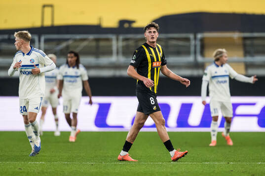 Silas Andersen of Häcken looks dejected