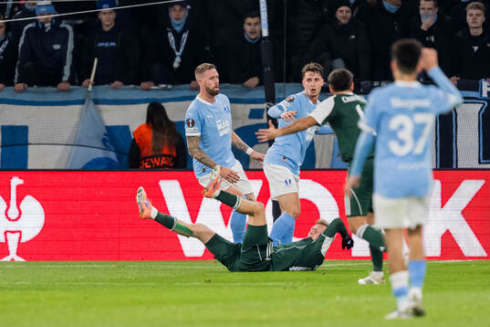 Pontus Jansson and Kenan Busuladzic of Malmö FF