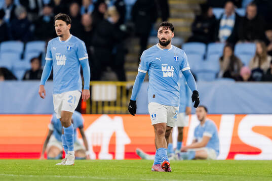 Sead Haksabanovic of Malmö FF looks dejected