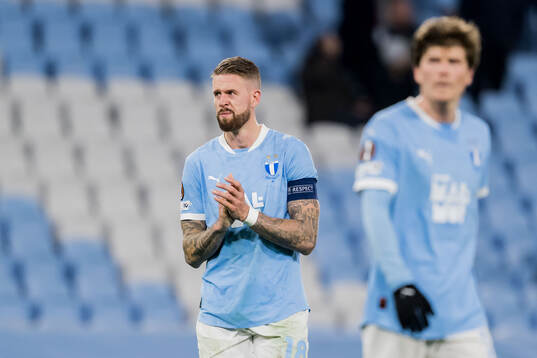 Pontus Jansson of Malmö FF looks dejected