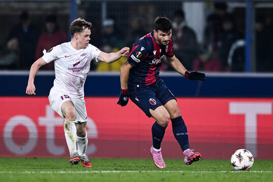 Riccardo Orsolini of Bologna and Eggert Aron Gudmundsson of