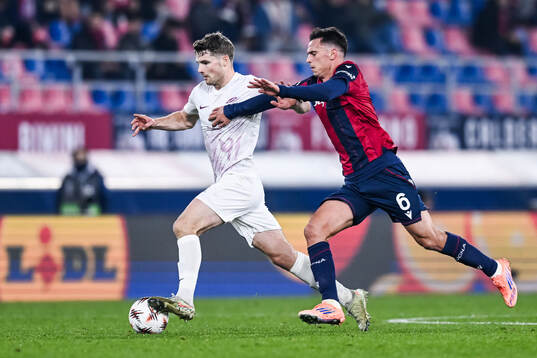 Jacob Sørensen of Brann and Nikola Moro of Bologna