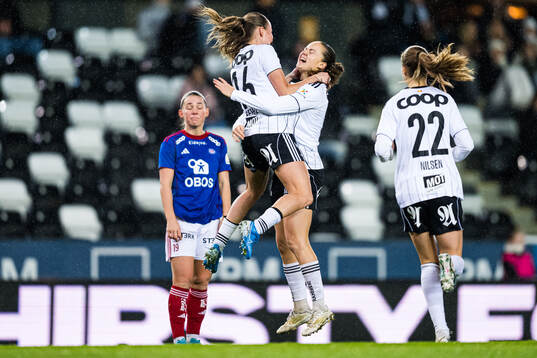 Bläddra bland fler bilder av Football, Toppserien, Rosenborg - Vålerenga