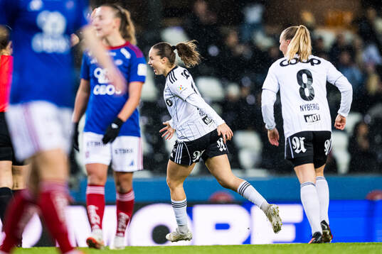 Rebecka Wanvik Holum of Rosenborg celebrates