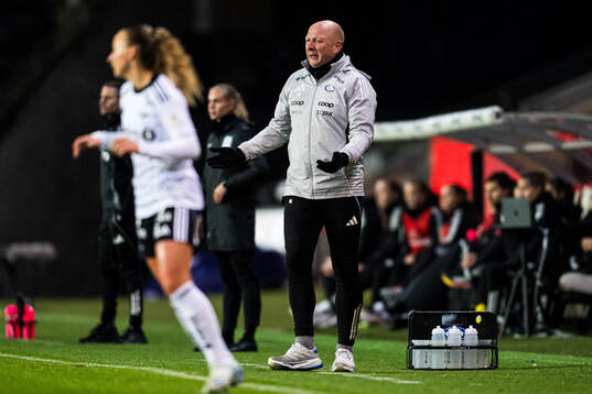Head coach Nils Lexerød of Vålerenga