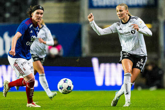 Linn Victoria Vickius of Vålerenga and Oline Brekke Fuglem
