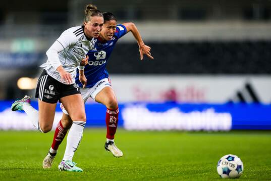 Matilde Rogde of Rosenborg and Ylinn Tennebø of Vålerenga