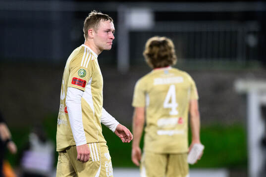 Östersunds James Joseph Kirby deppar