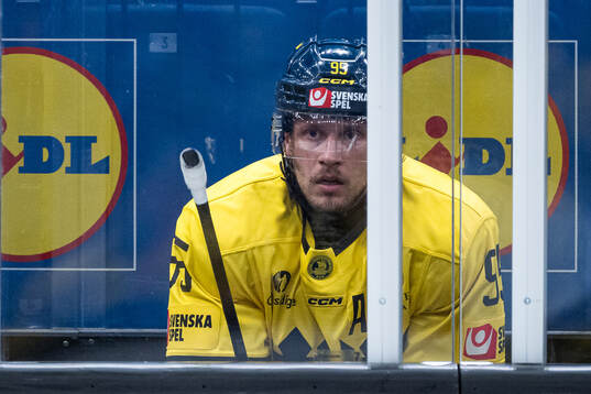 Jacob De La Rose of Sweden looks dejected