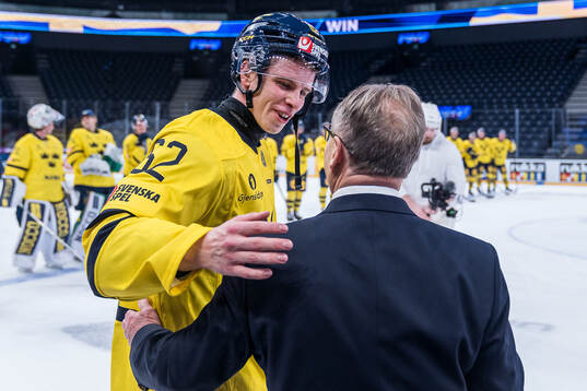 Isac Heens of Sweden