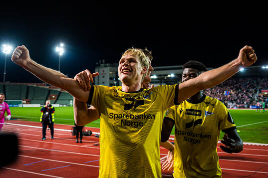 Håkon Holmefjord Lorentzen of Start celebrates