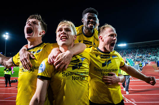 Håkon Holmefjord Lorentzen of Start celebrates