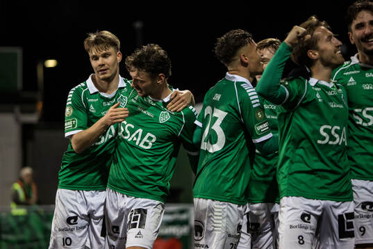 Brages Pontus Jonsson jublar