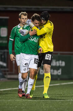 Brages Pontus Jonsson och målvakt Viktor Frodig