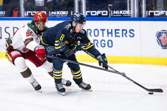 Modos Alexander Swetlikoff och Södertäljes William Wiå