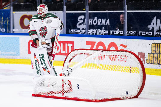 Modos målvakt Adam Werner