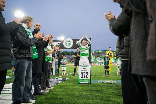 Västerås Simon Johansson hyllas